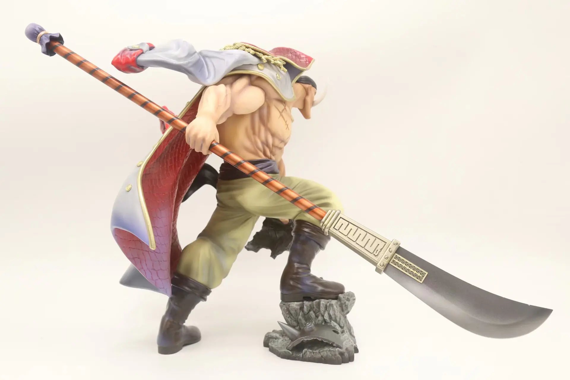 Shonen Realm Apparel One Piece Whitebeard Red Cloak collectible statue - Action figure with a large weapon 